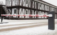 Установка шлагбаума для контроля доступа автомобилей Установка шлагбаума для контроля доступа автомобилей