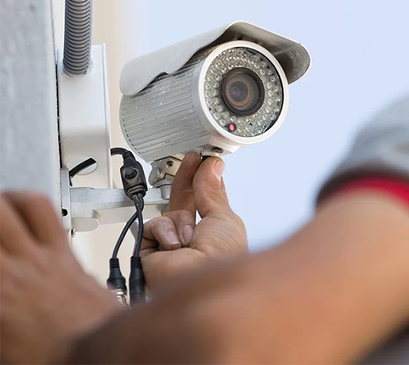 Монтаж системы видеонаблюдения Монтаж системы видеонаблюдения